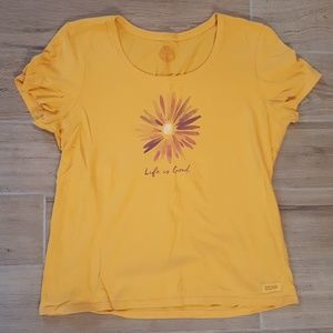 Life is Good Large Flower Crusher style Tshirt